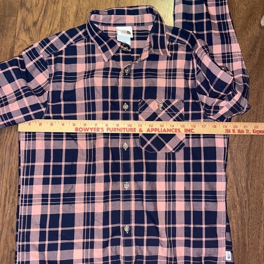 The northface Mens button down - small